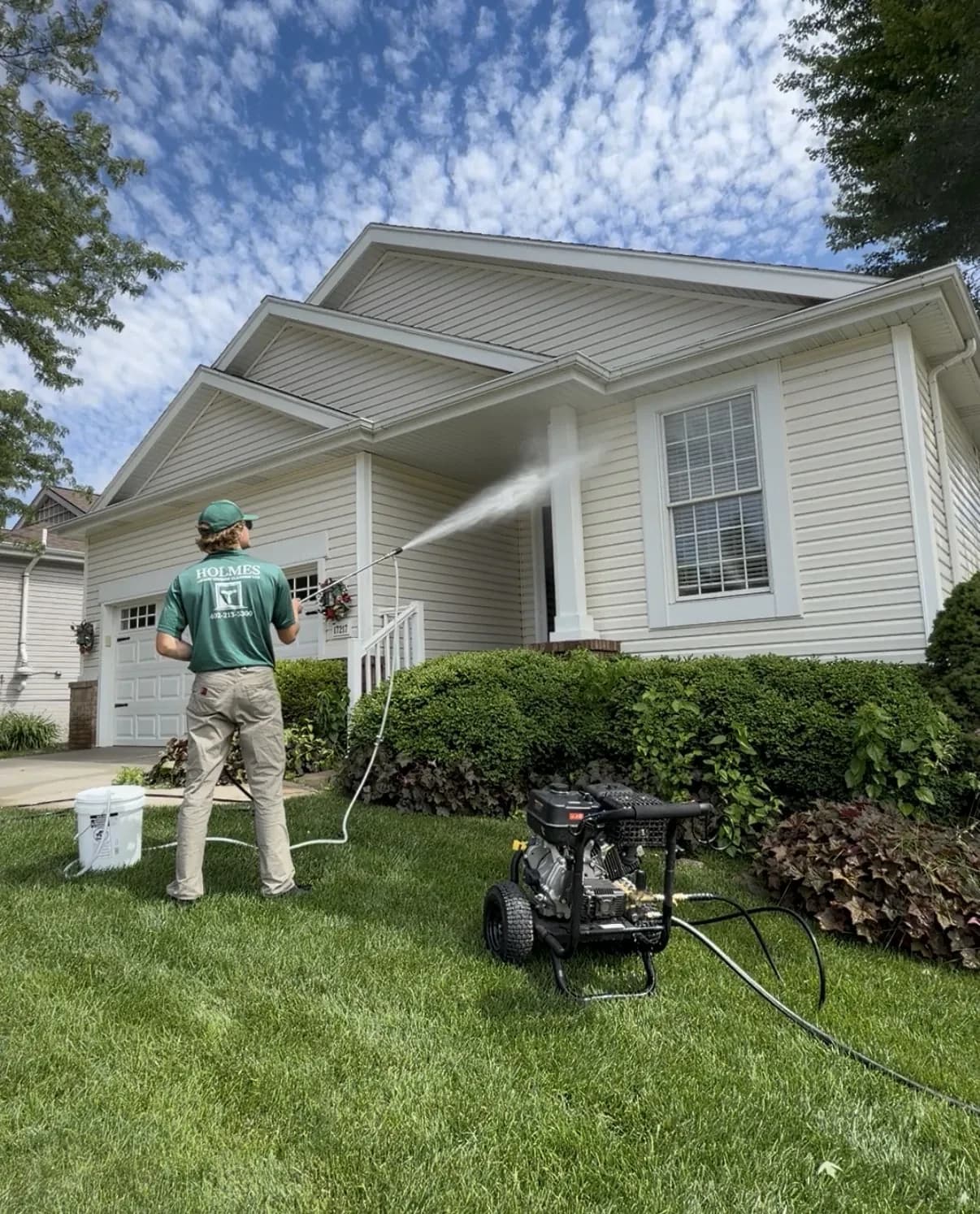 Low pressure exterior house washing in Omaha, NE